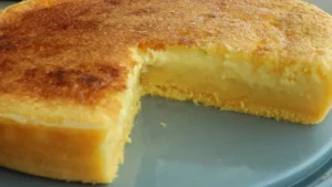 Bolo de Fubá Cremoso e Fofinho: Receita Simples e Rápida!