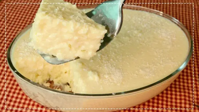 Bolo de Travessa – Pronto em 5 Minutos – Sem Forno