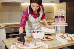 Decoração de Bolos para Iniciantes: Guia Completo para Começar